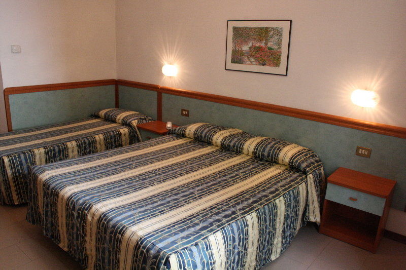 Hotel Bertusi Porretta Terme Bagian luar foto