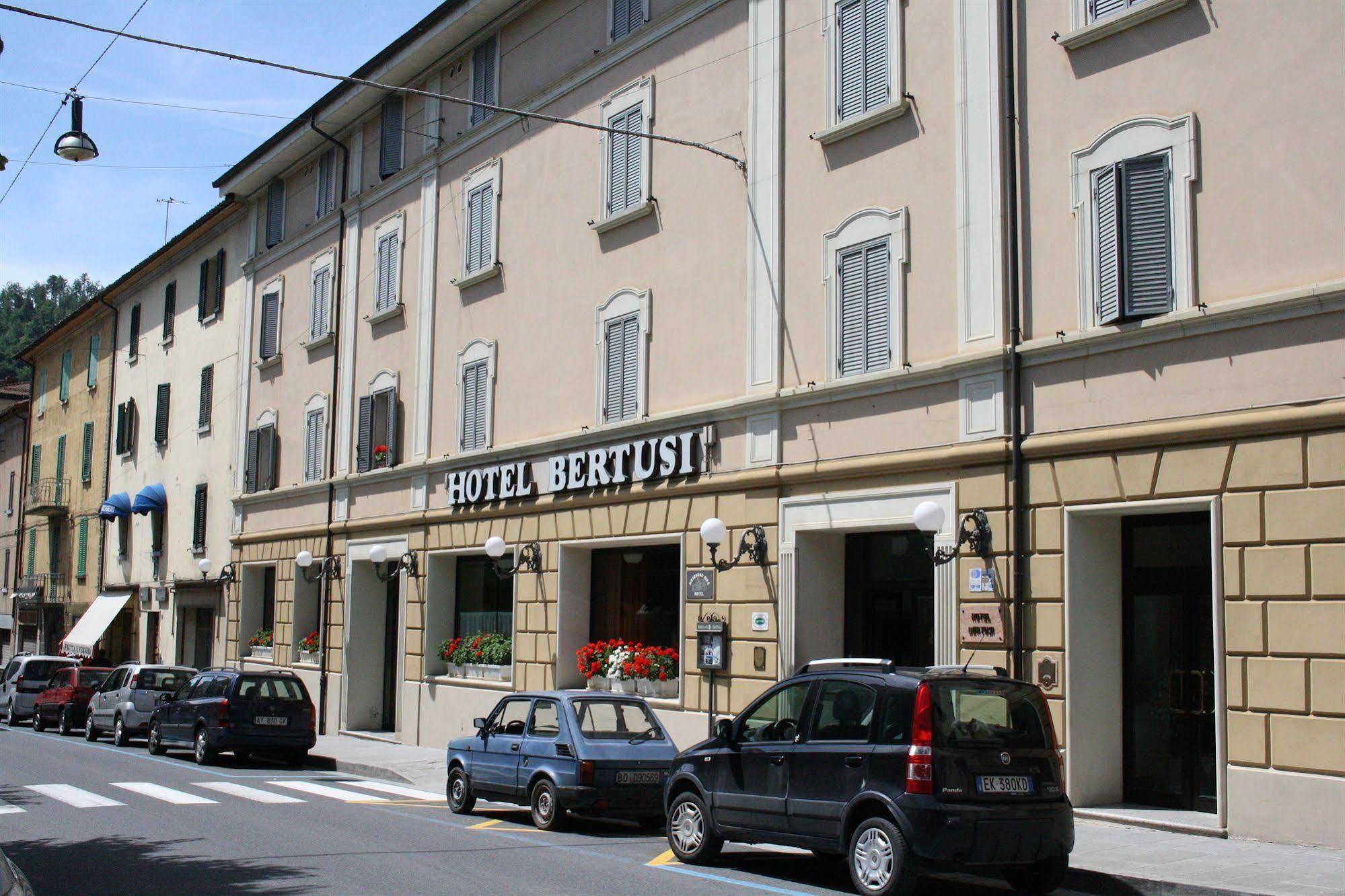 Hotel Bertusi Porretta Terme Bagian luar foto
