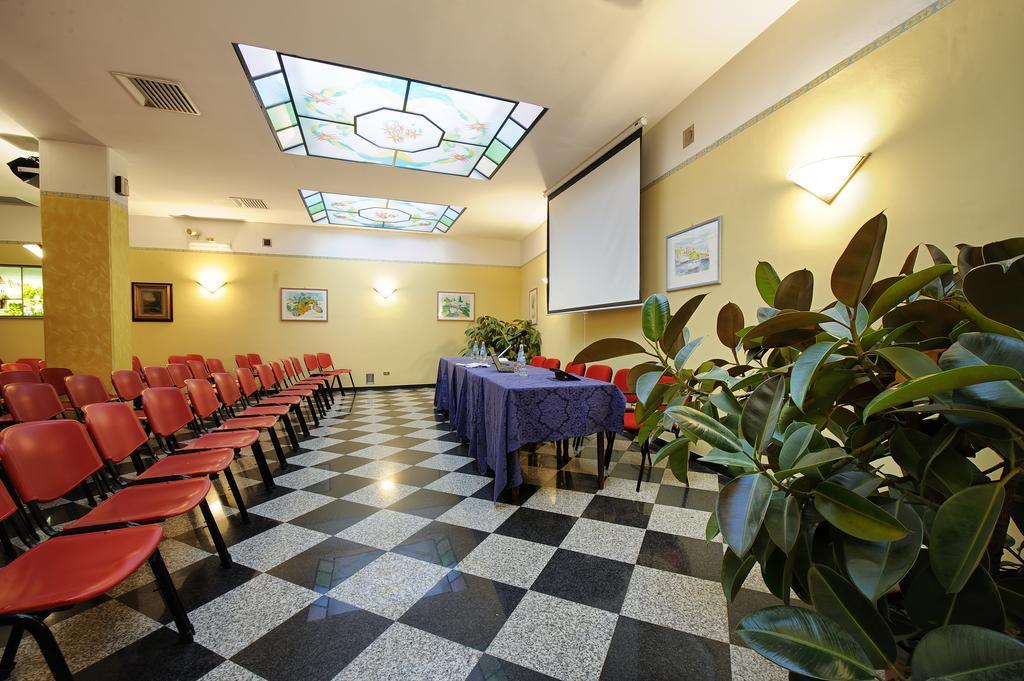 Hotel Bertusi Porretta Terme Bagian luar foto
